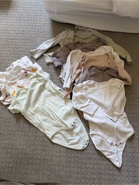 Neutral Baby Bodysuit Set - Long Sleeve Onesies in Cream, Light Green, Taupe
